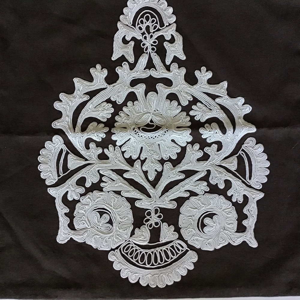 West Elm EUC Pillow Cover Only Embroidered Zipper West Elm Brown And White